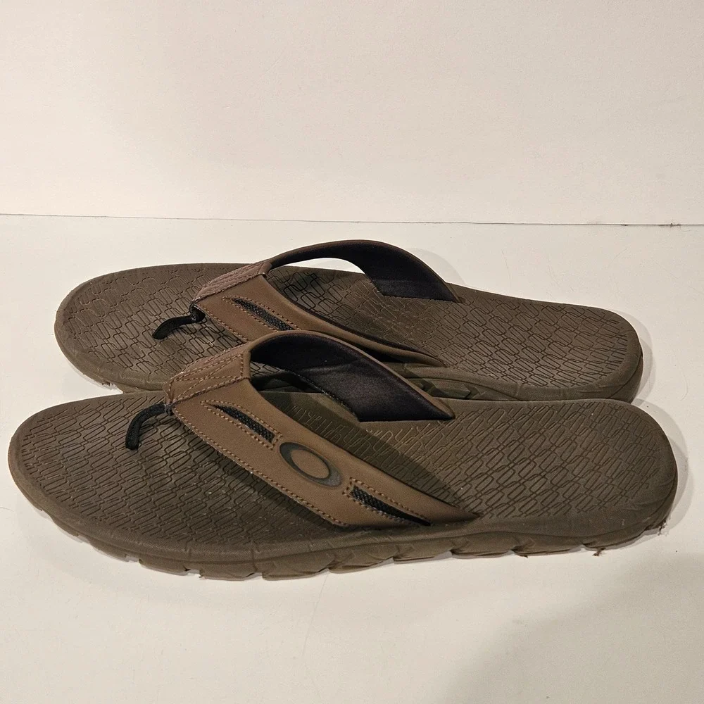 Oakley Flip Flop Sandals Mens 13 Brown Thong Logo Sport Casual